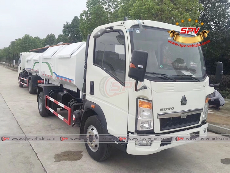 4 CBM Garbage Hook Loader Sinotruk - RF 4 CBM Garbage Hook Loader Sinotruk - RF